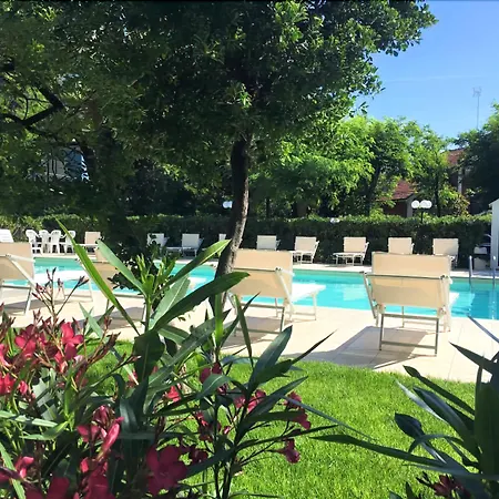 Royal - Bianchi Отель San Mauro Mare