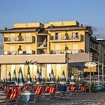 ホテル Royal - Bianchi San Mauro Mare