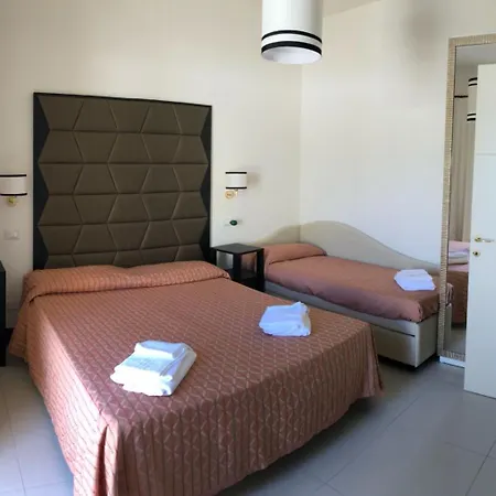 Hotel Royal - Bianchi 3*